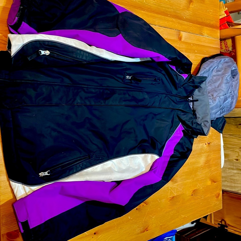 Below Zero  womens Large  Hooded Ski Jacket